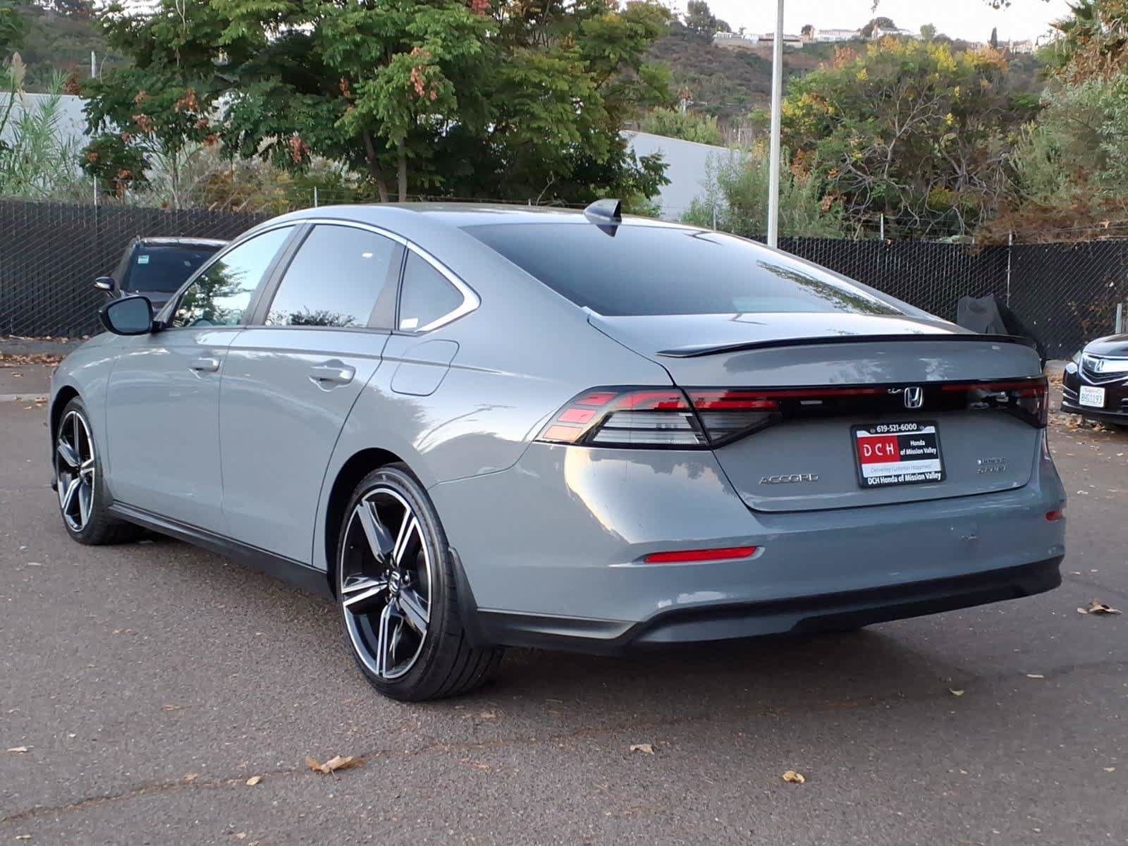 Used 2024 Honda Accord Sport image 7