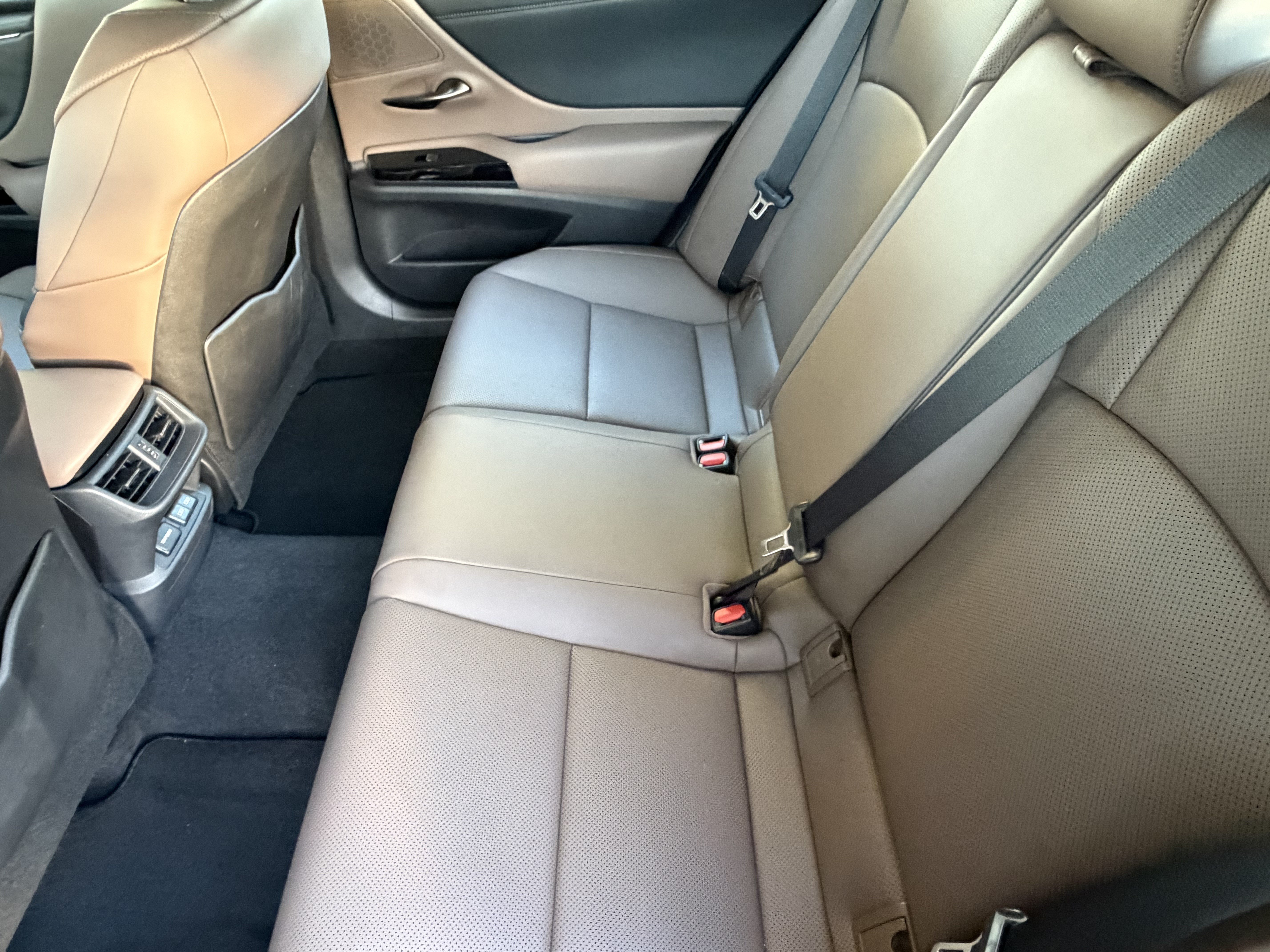 Certified 2025 Lexus ES 350 w/ Premium Package FWD image 28