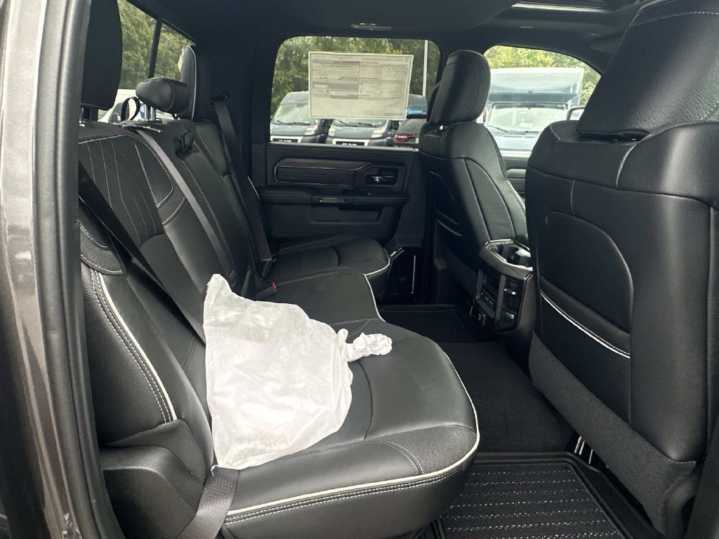 New 2026 RAM 3500 Limited AWD/4WD image 16
