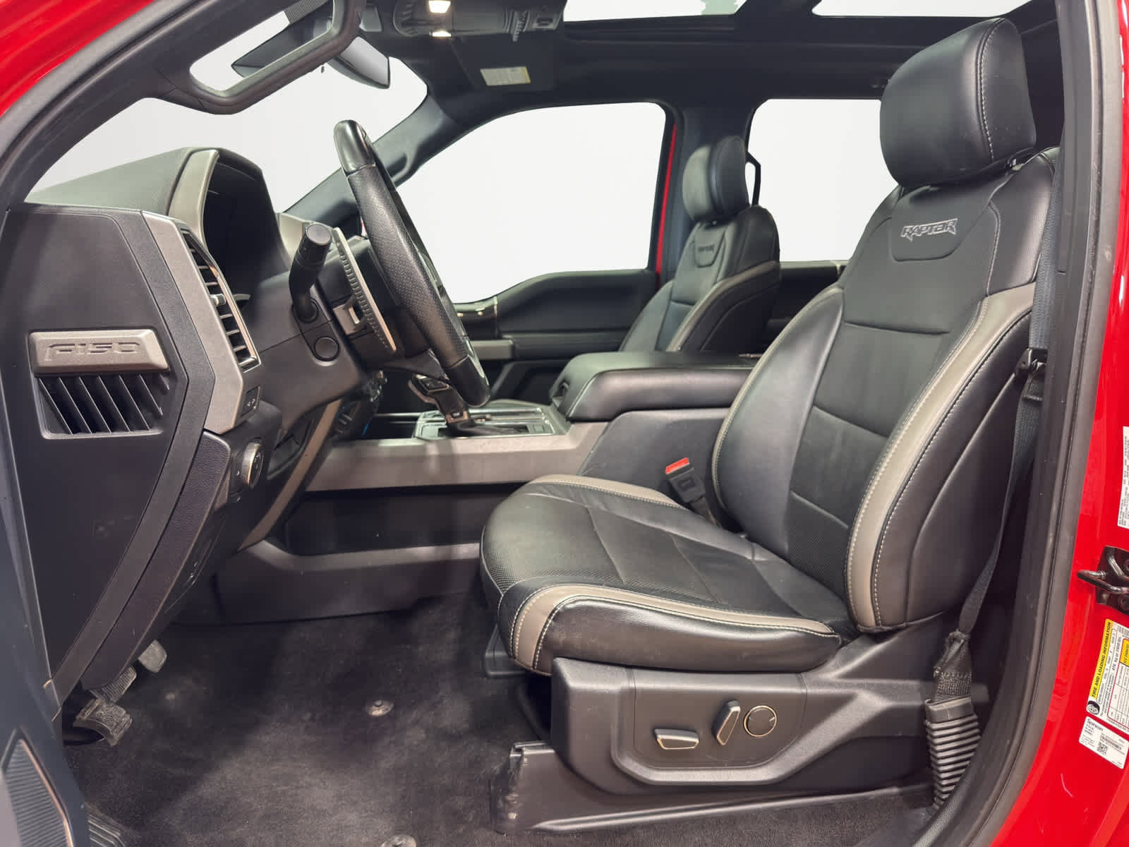 Used 2018 Ford F150 Raptor w/ Equipment Group 802A Luxury image 11