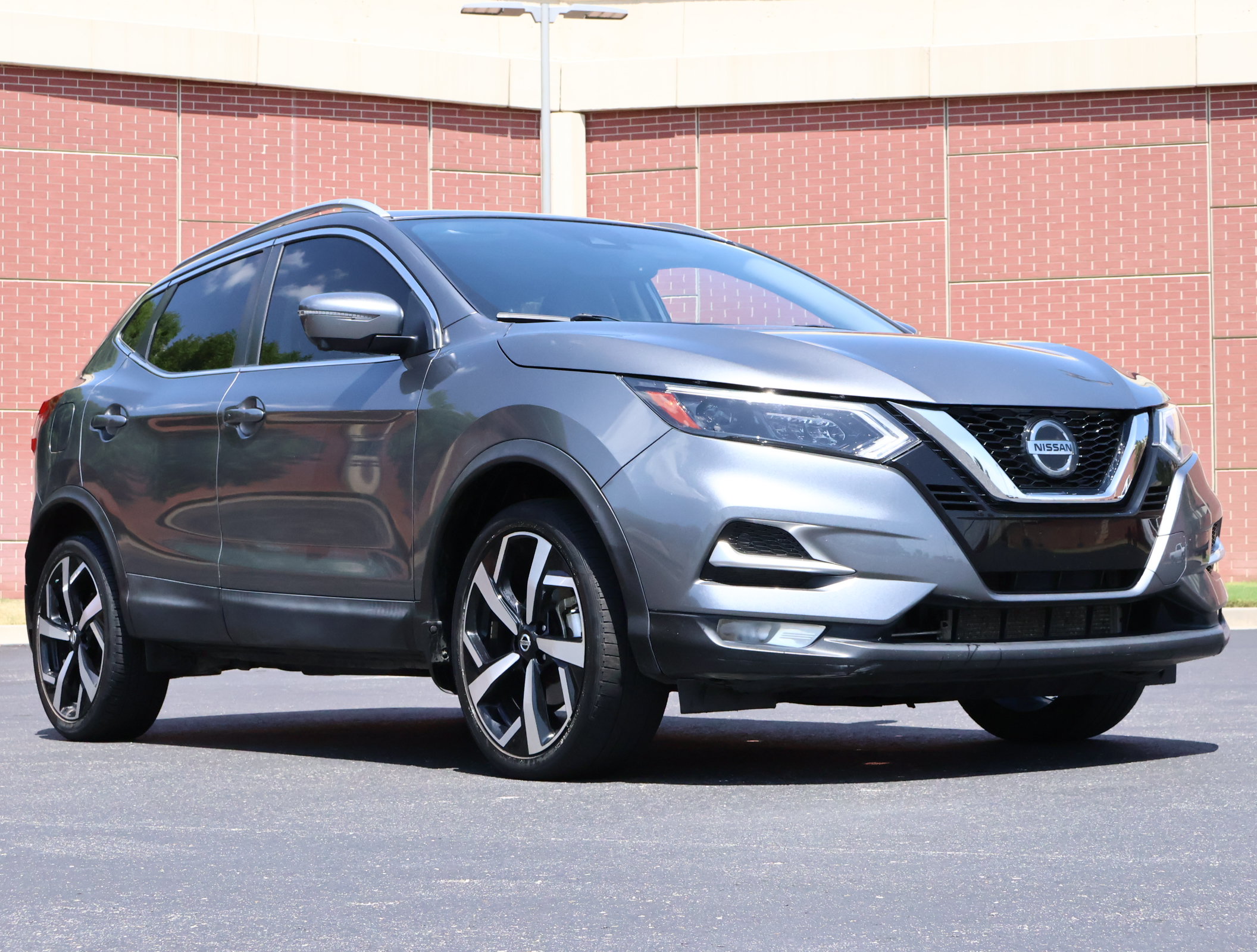 Used 2022 Nissan Rogue Sport SL w/ Premium Package