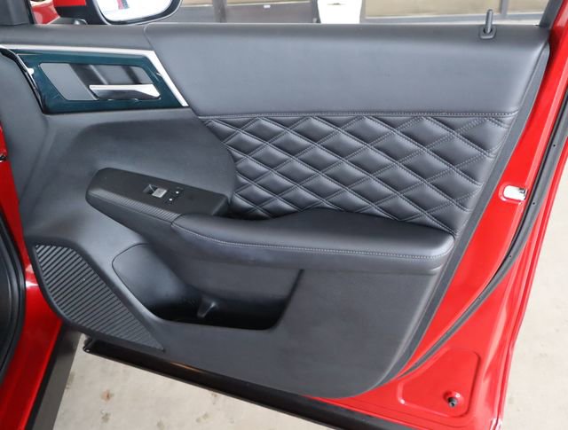 Used 2022 Mitsubishi Outlander SEL image 45