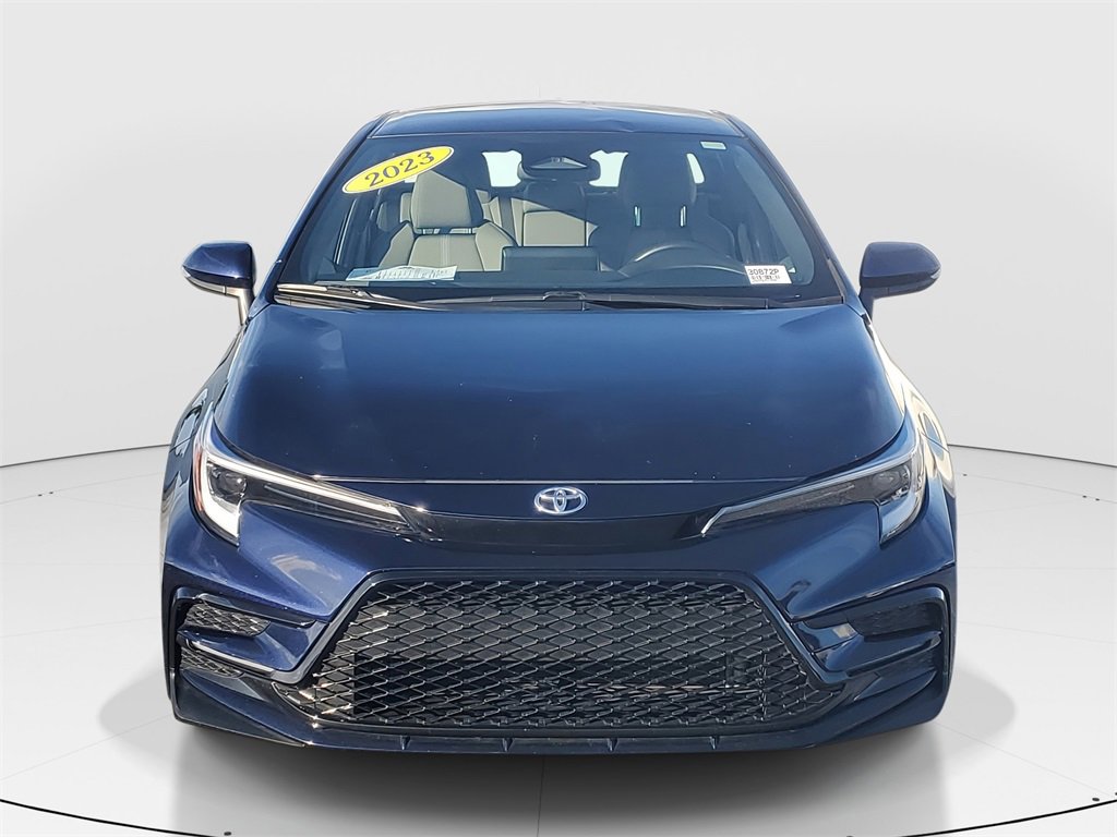 Used 2023 Toyota Corolla SE image 2