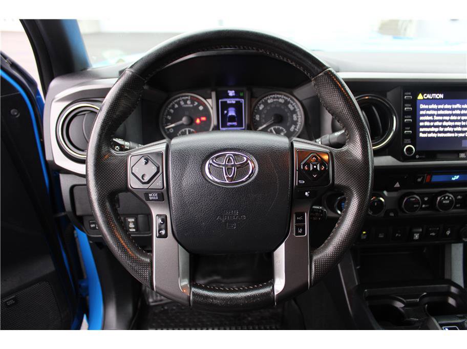 Used 2020 Toyota Tacoma TRD Sport w/ TRD Premium Sport Package image 17