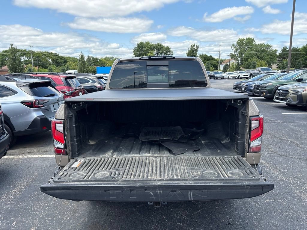 Used 2024 Nissan Titan PRO-4X w/ Pro-4x Convenience Package AWD/4WD image 7