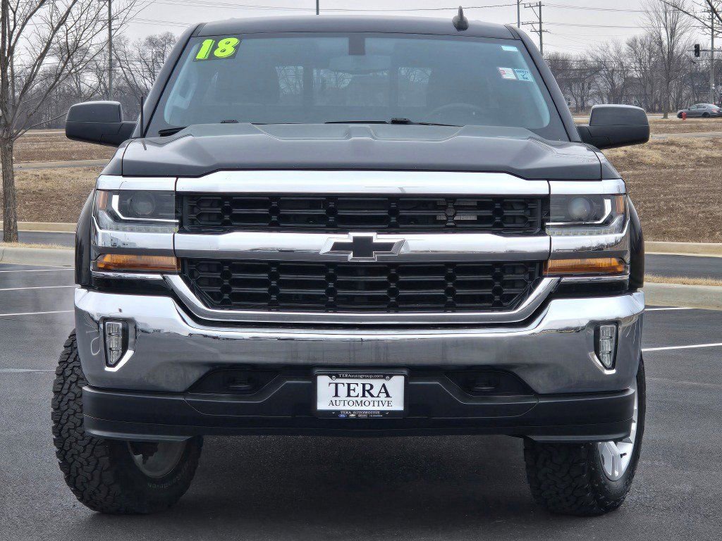 Used 2018 Chevrolet Silverado 1500 LT w/ All Star Edition AWD/4WD image 3
