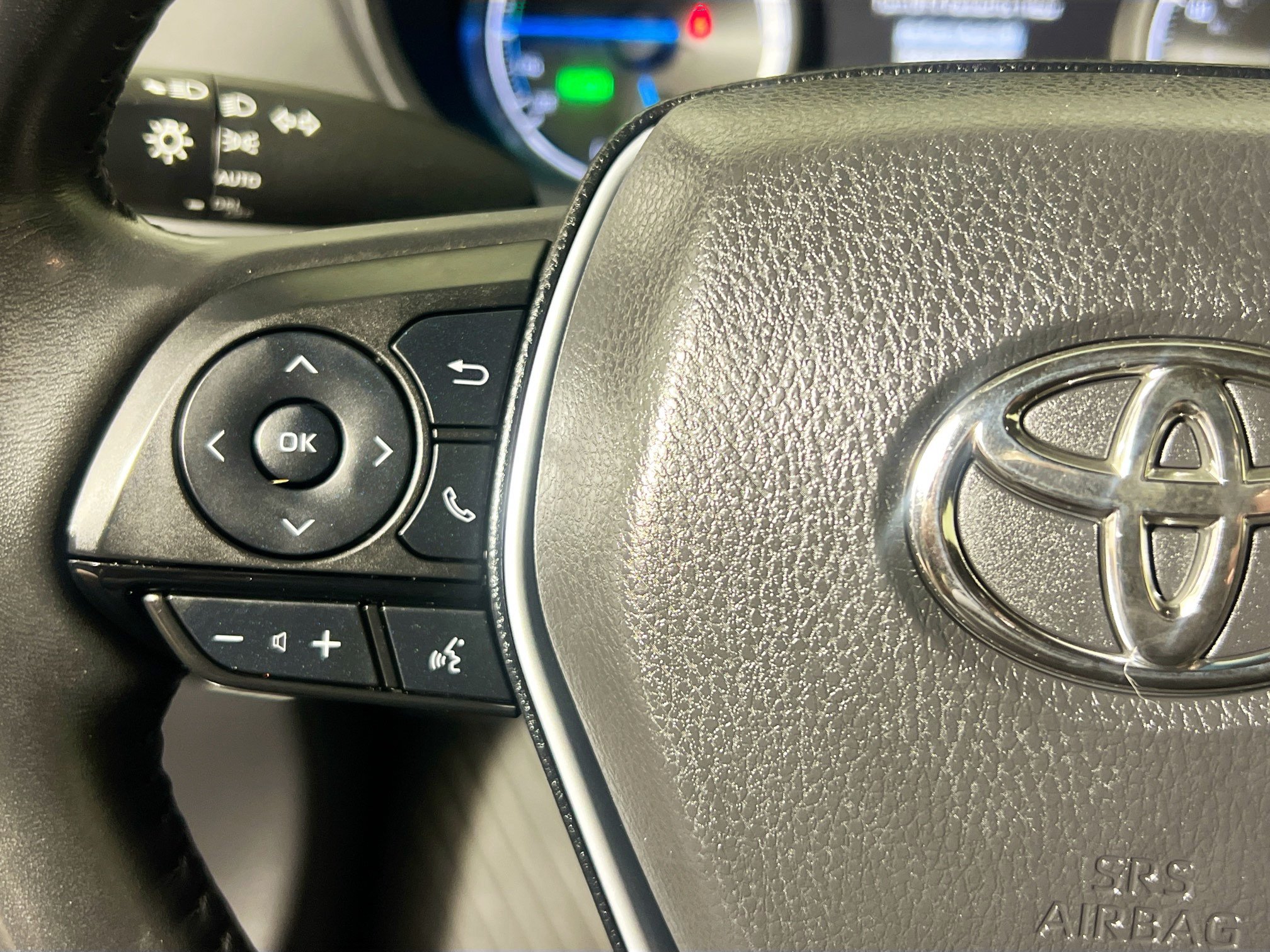 Used 2021 Toyota Venza Limited w/ Advanced Technology Package AWD/4WD image 18