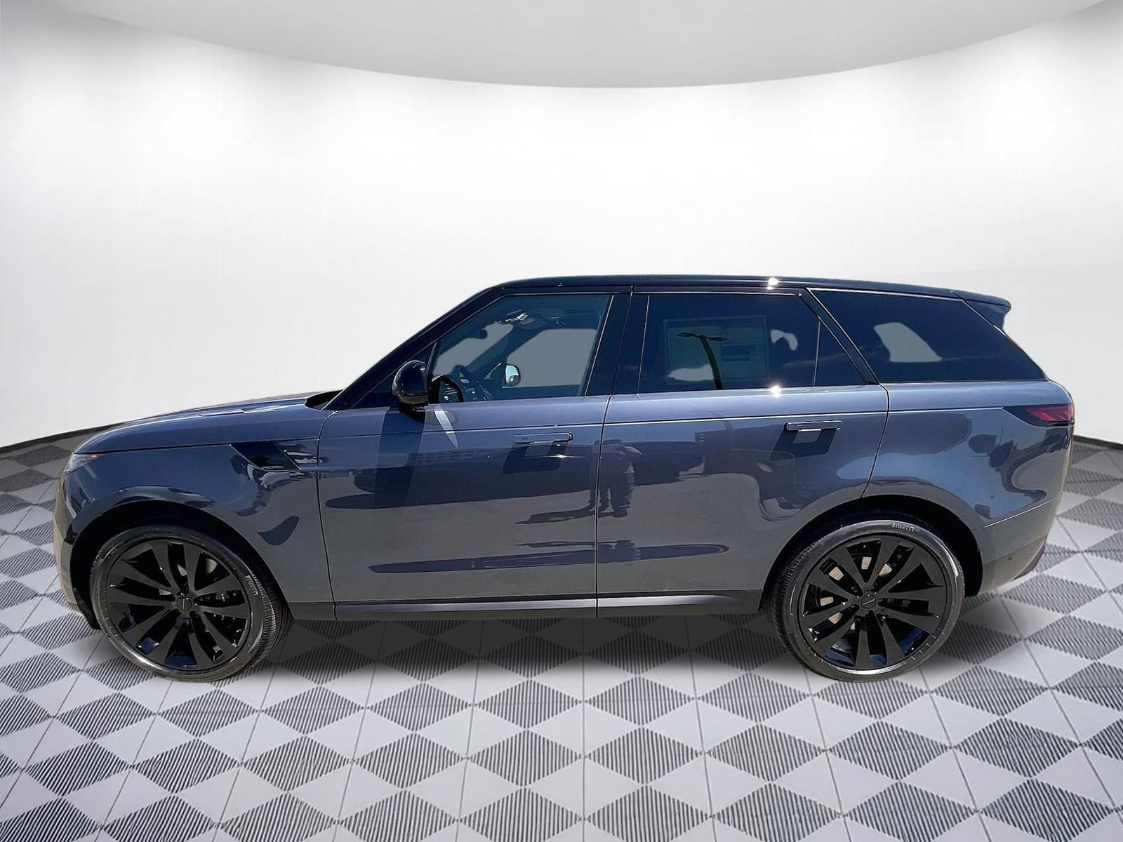 New 2026 Land Rover Range Rover Sport SE AWD/4WD image 2