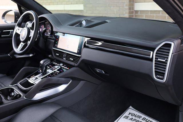Used 2023 Porsche Cayenne Turbo AWD/4WD image 28