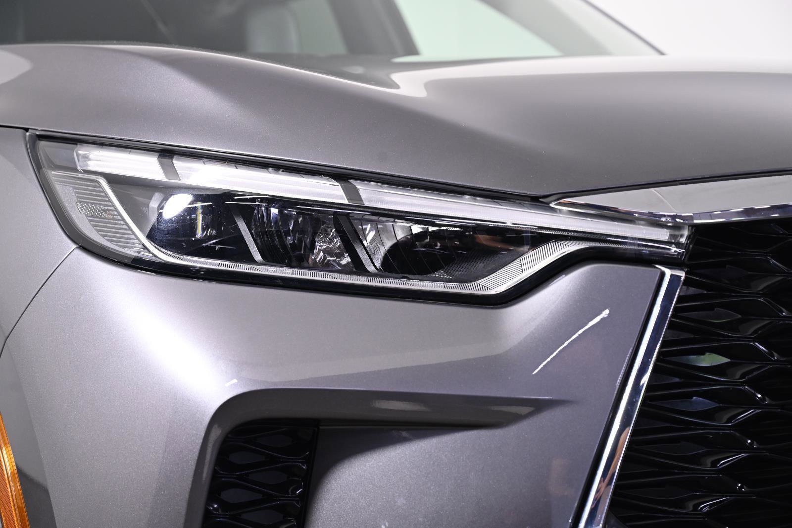 Used 2023 INFINITI QX60 Luxe AWD/4WD image 7