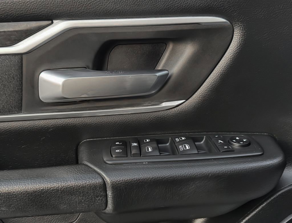 Used 2019 RAM 1500 Big Horn AWD/4WD image 26