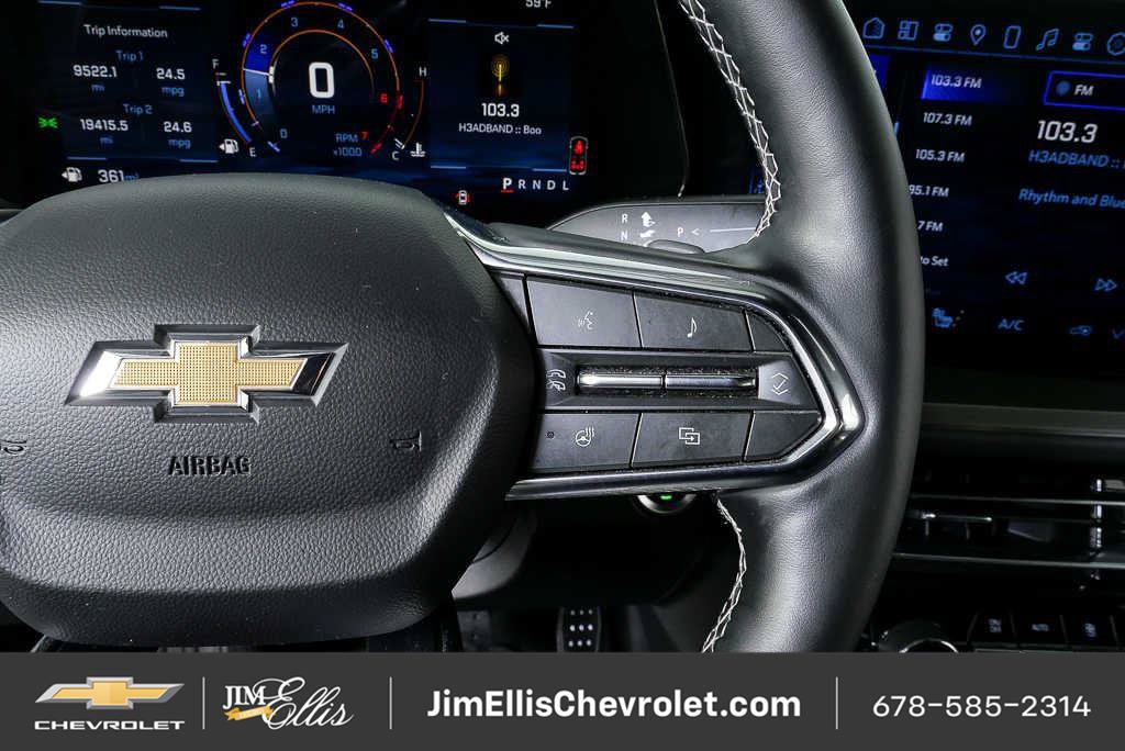 Certified 2025 Chevrolet Traverse LT FWD image 10