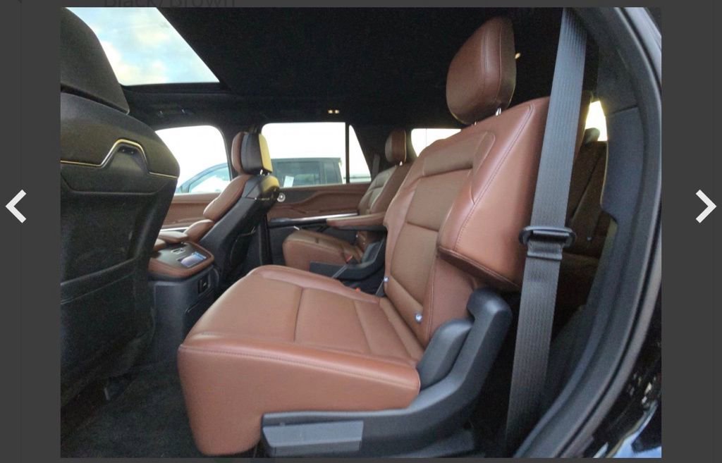 Used 2025 Lincoln Navigator Reserve AWD/4WD image 14