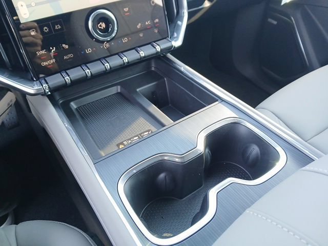 New 2027 GMC Acadia Elevation w/ Elevation Premium Package AWD/4WD image 17