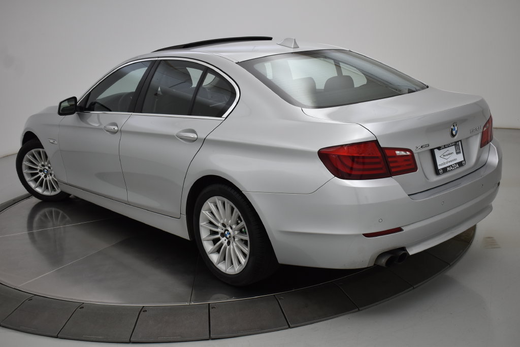Used 2013 BMW 528i xDrive Sedan AWD/4WD image 8