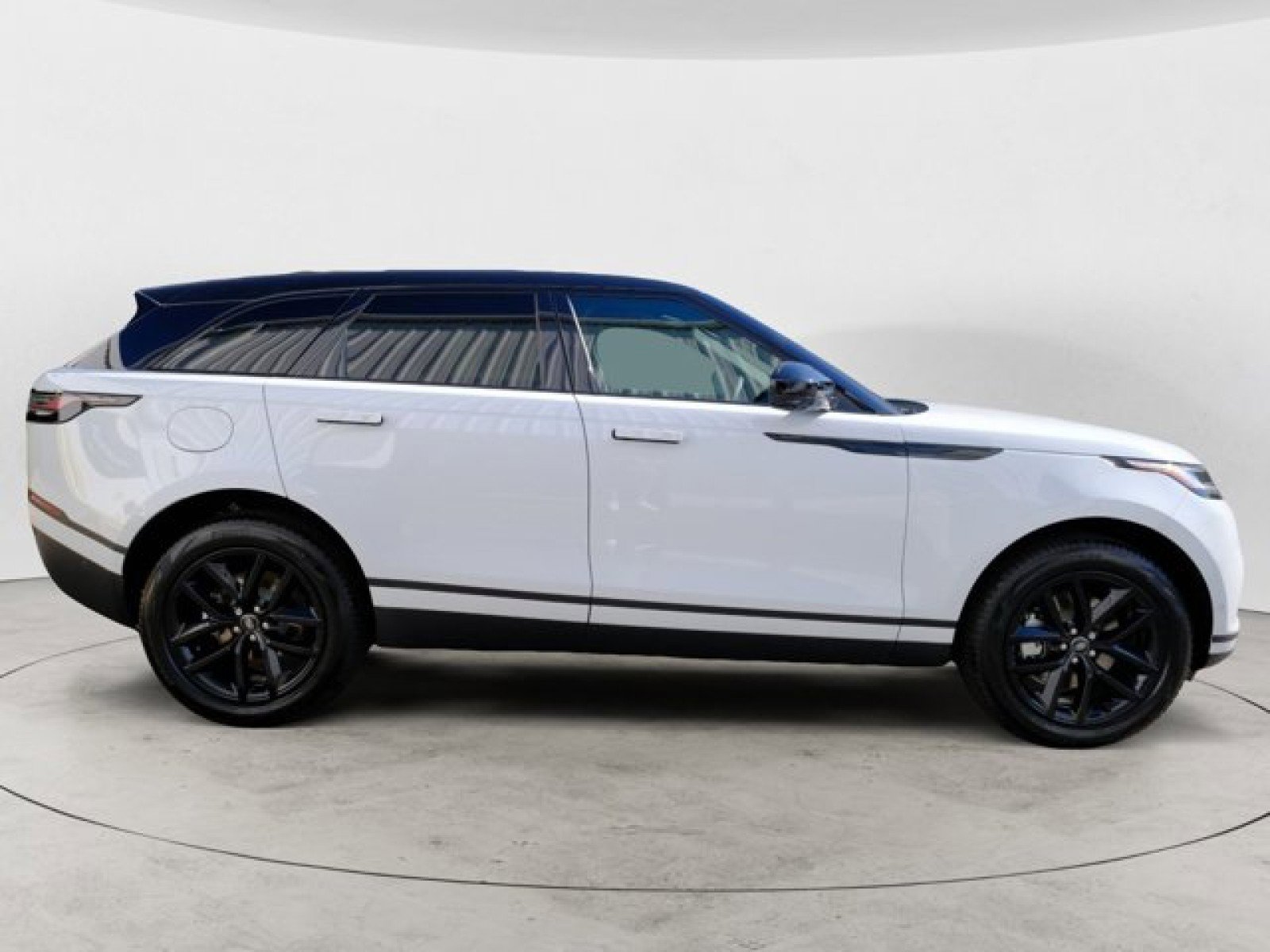New 2025 Land Rover Range Rover Velar S image 6