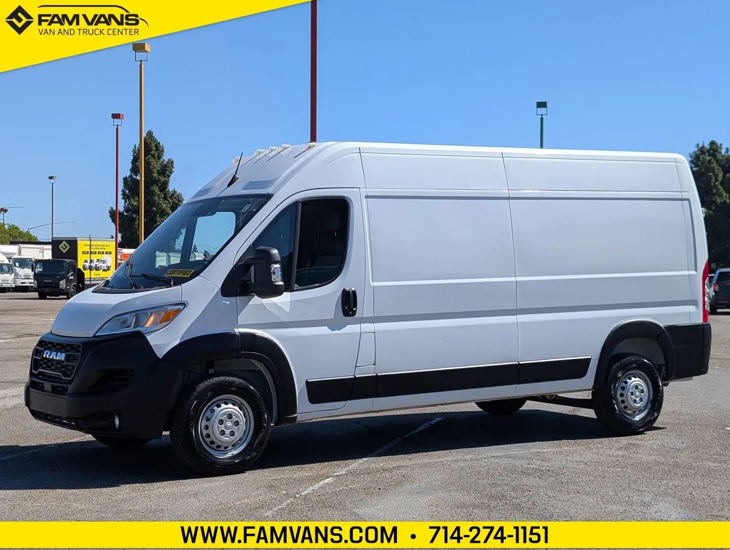 Used 2025 RAM ProMaster 2500 w/ Convenience Group FWD image 3