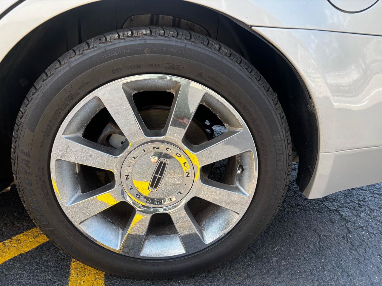 Used 2007 Lincoln MKZ FWD image 12
