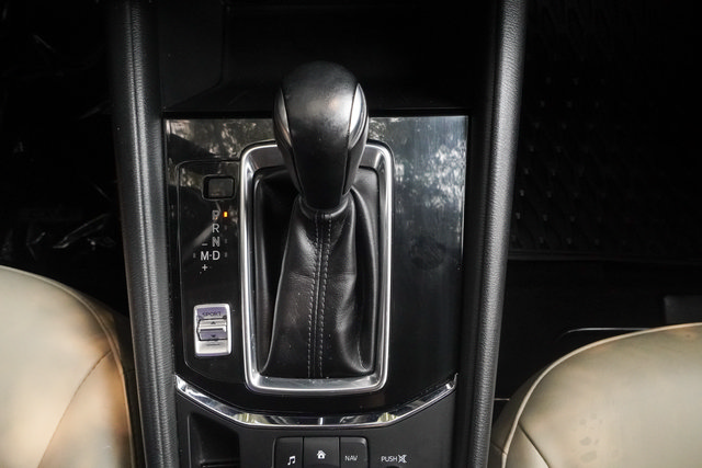 Used 2019 MAZDA CX-5 Touring FWD image 19