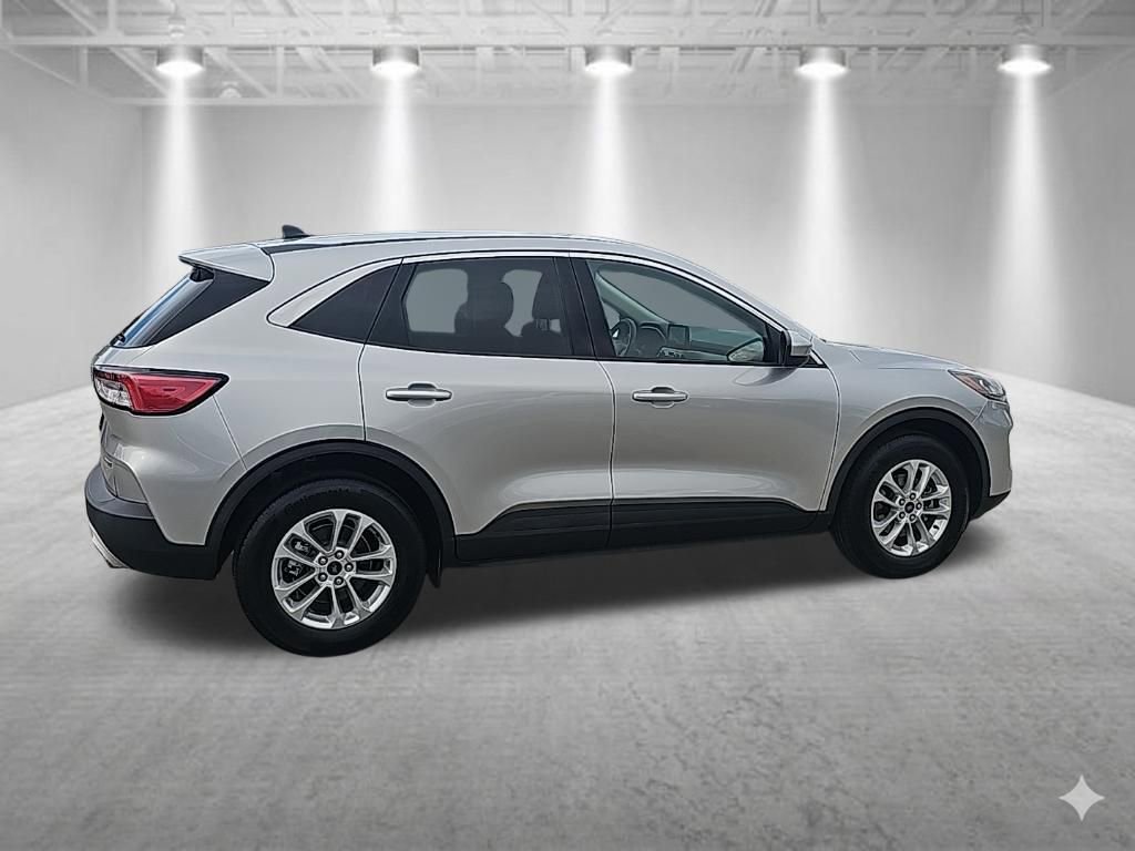 Used 2020 Ford Escape SE AWD/4WD image 2