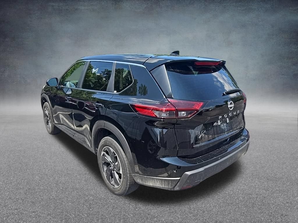 Used 2025 Nissan Rogue SV FWD image 5