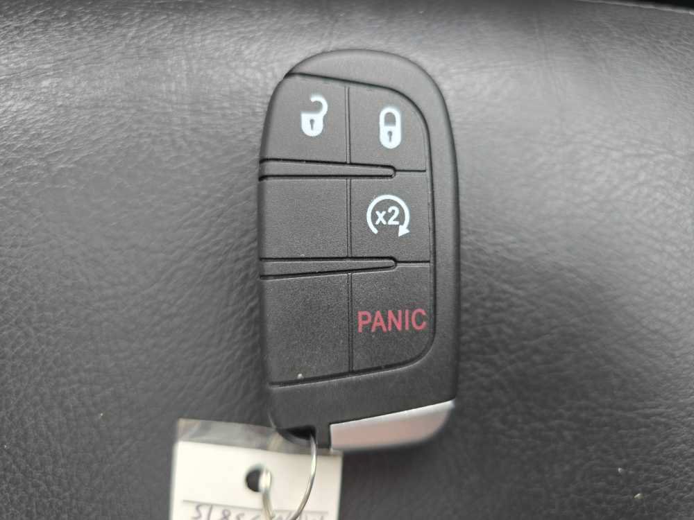 Used 2021 Jeep Renegade Trailhawk w/ Sun & Sound Group AWD/4WD image 21