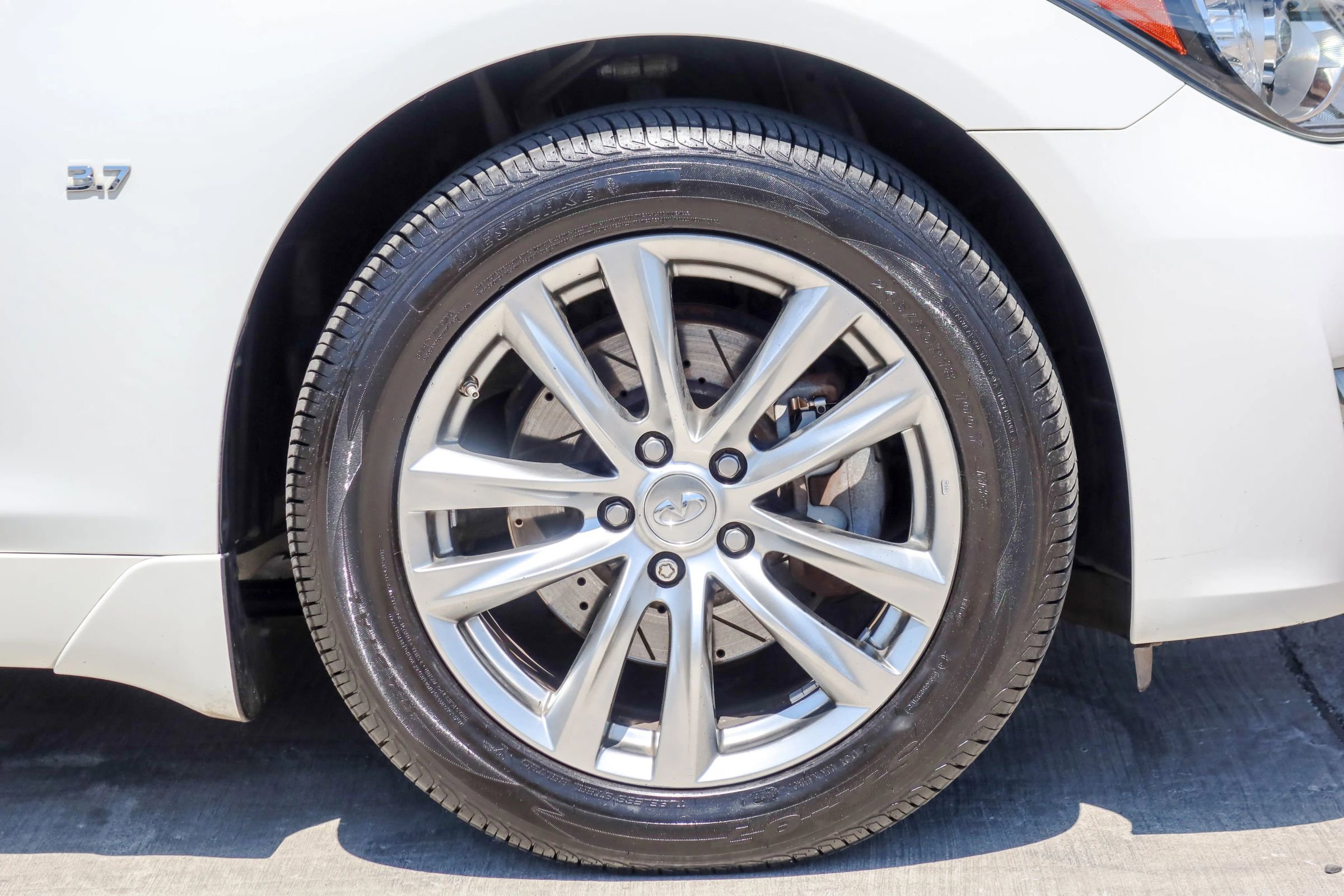 Used 2015 INFINITI Q70 3.7 AWD/4WD image 26