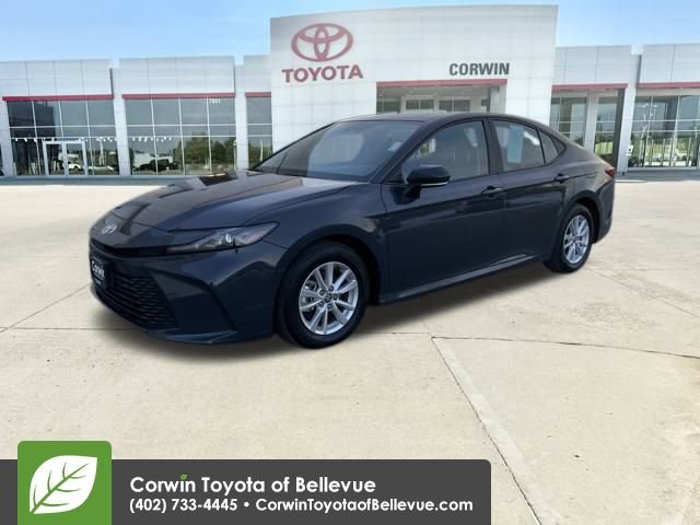 Used 2025 Toyota Camry LE image 7