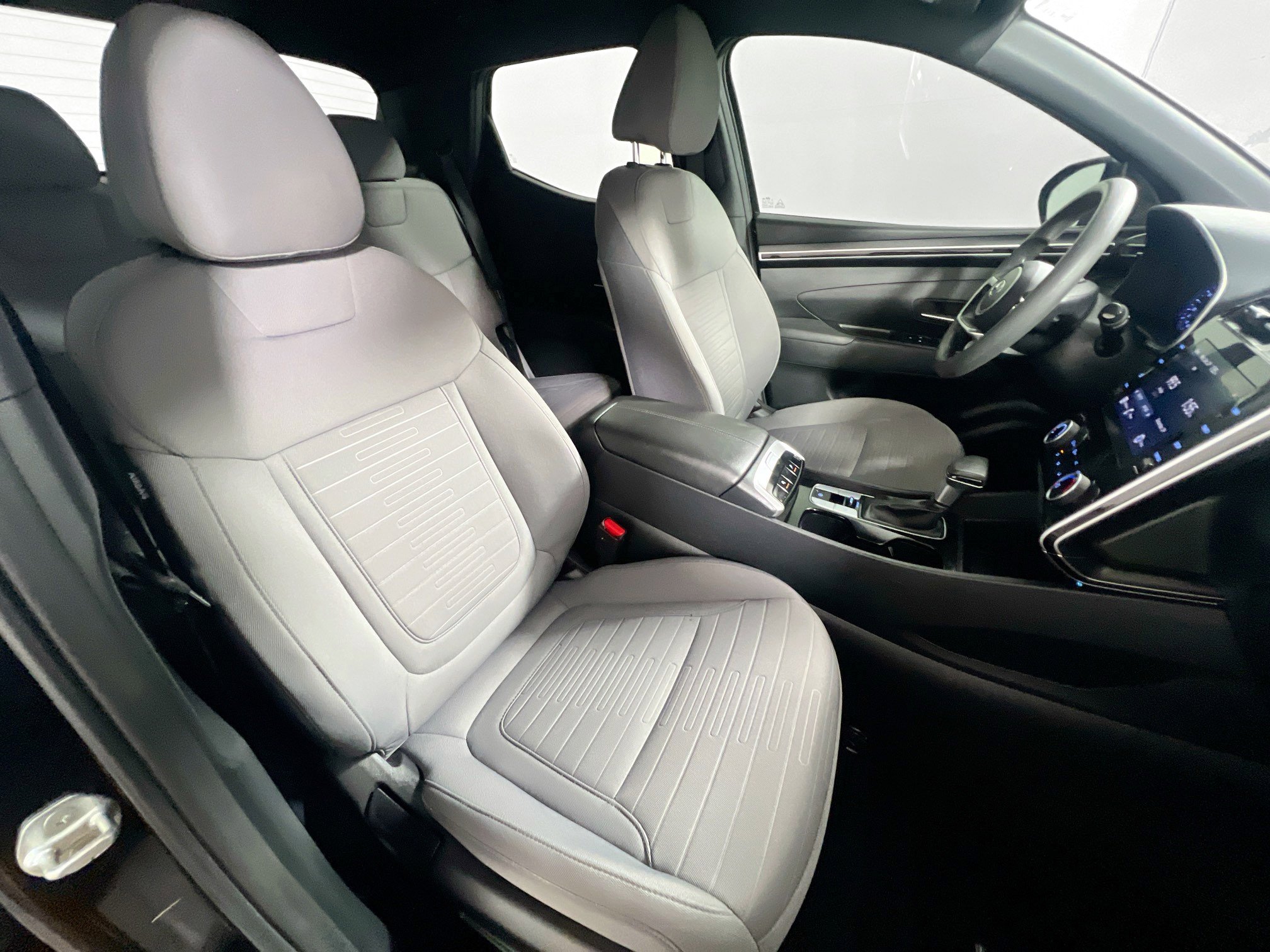 Used 2022 Hyundai Santa Cruz SEL image 31