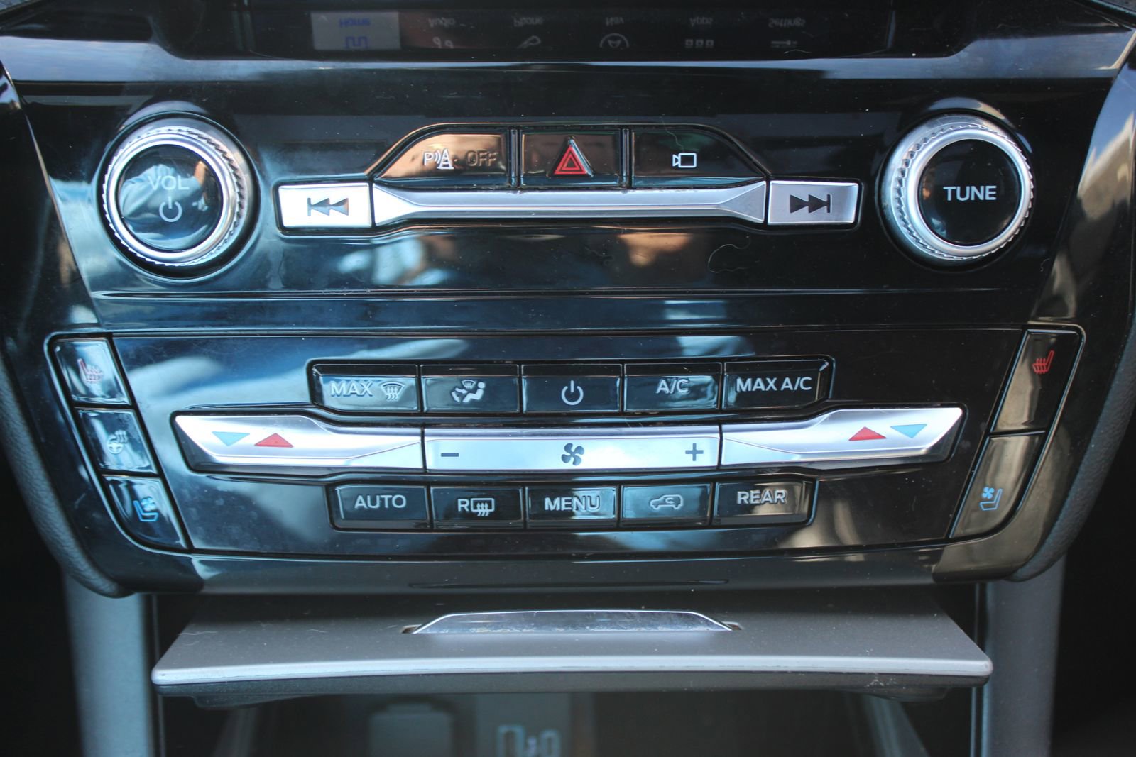 Used 2022 Ford Explorer ST w/ Equipment Group 401A image 37