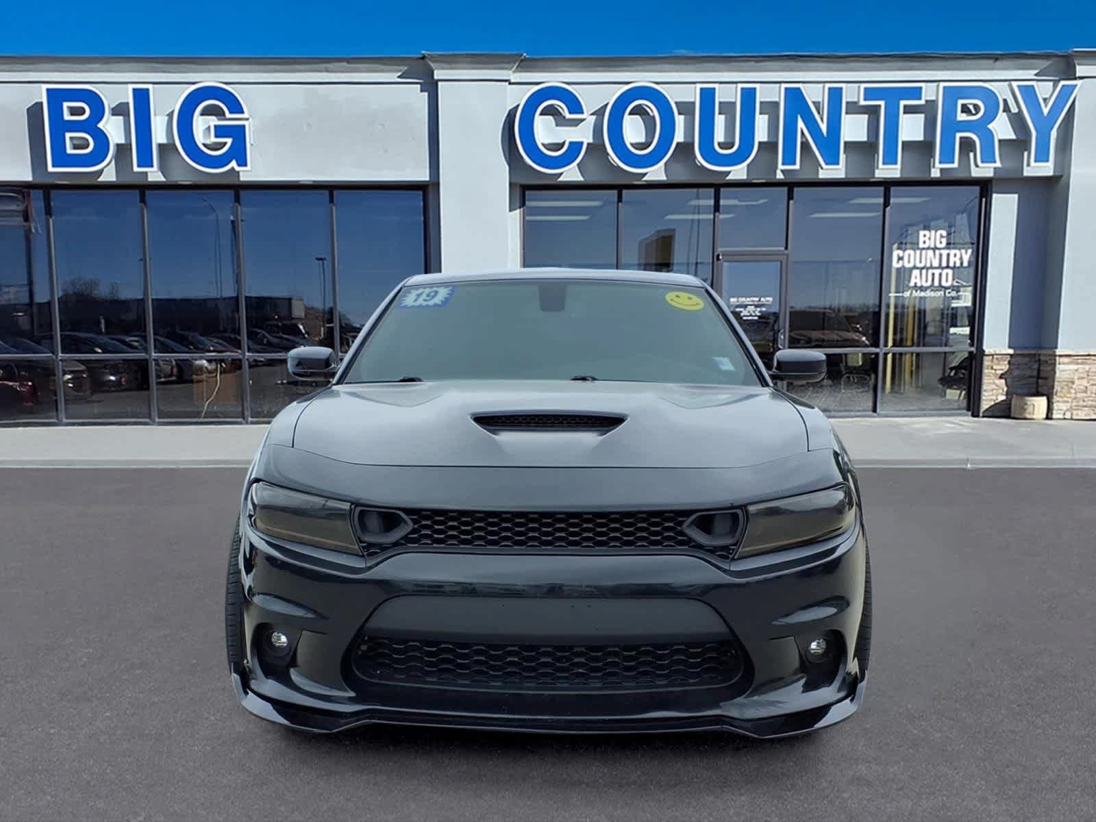 Used 2019 Dodge Charger GT RWD image 2