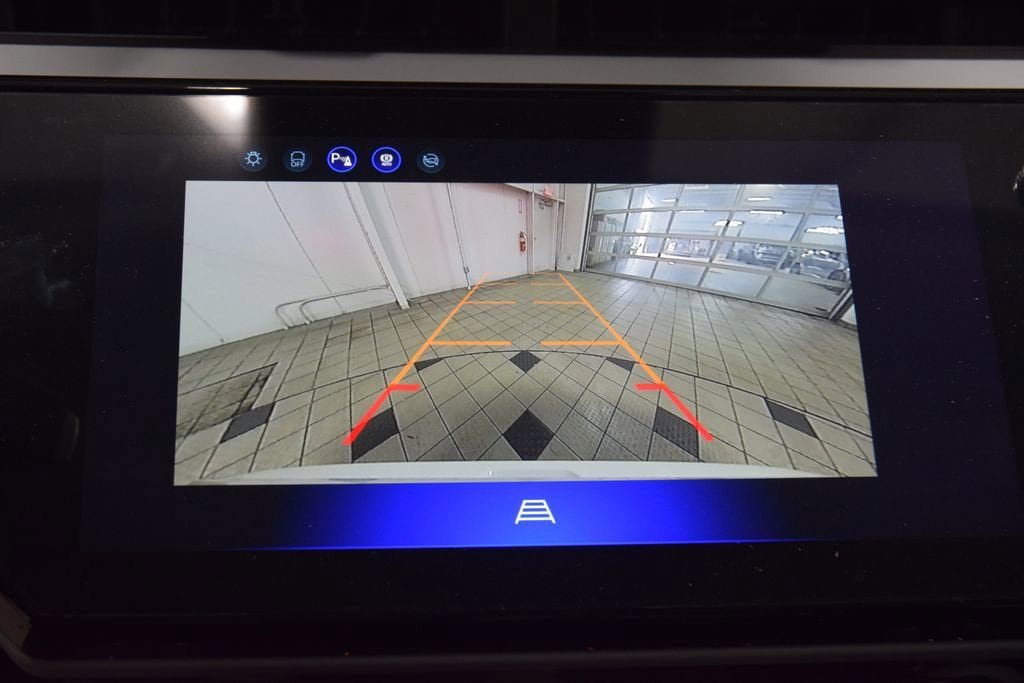 New 2027 Chevrolet Bolt LT FWD image 42