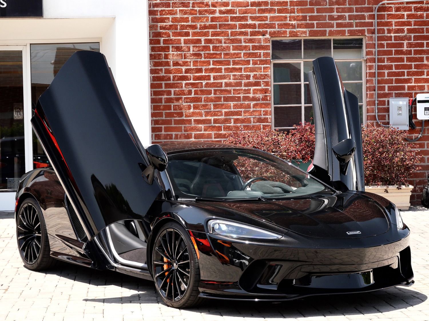 Used 2023 McLaren GT RWD image 15