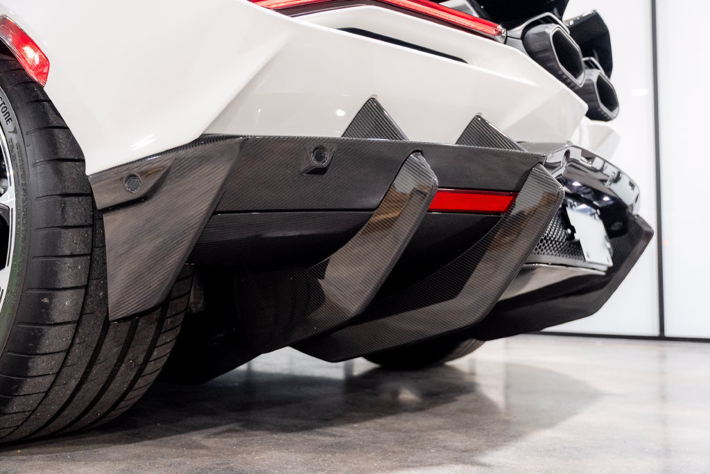 Used 2025 Lamborghini Revuelto AWD/4WD image 37