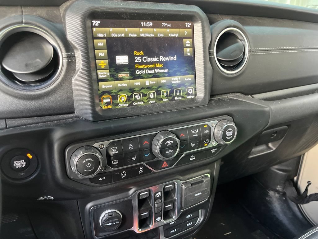 Used 2022 Jeep Wrangler Unlimited Sahara w/ LED Lighting Group AWD/4WD image 17