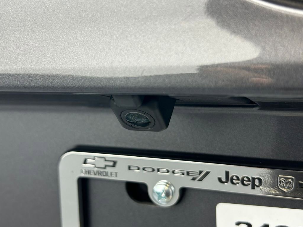 Used 2024 Toyota Highlander LE image 63