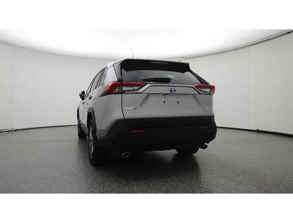 Used 2023 Toyota RAV4 XLE Premium AWD/4WD image 27