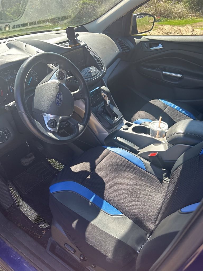 Used 2015 Ford Escape SE w/ Equipment Group 201A image 5