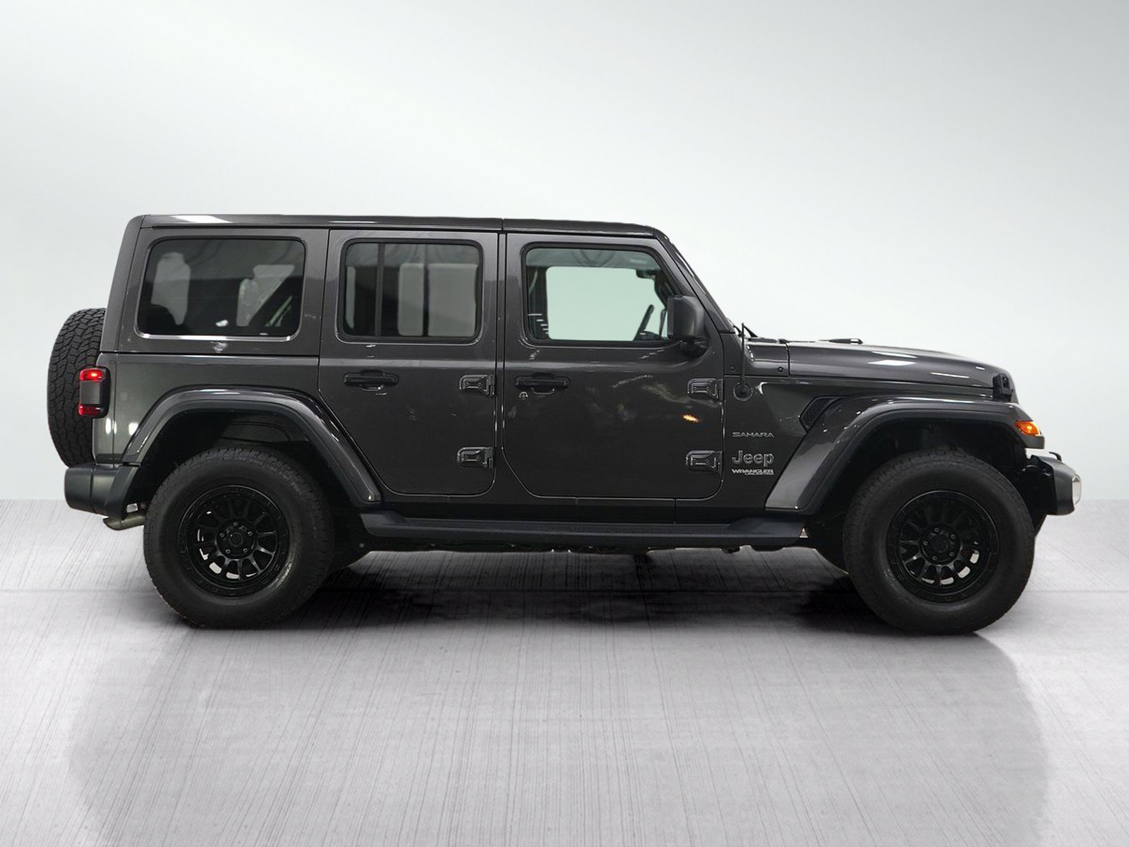 Used 2020 Jeep Wrangler Unlimited Sahara AWD/4WD image 7