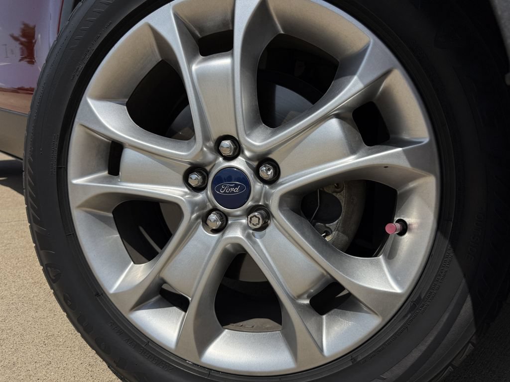 Used 2015 Ford Escape Titanium FWD image 10