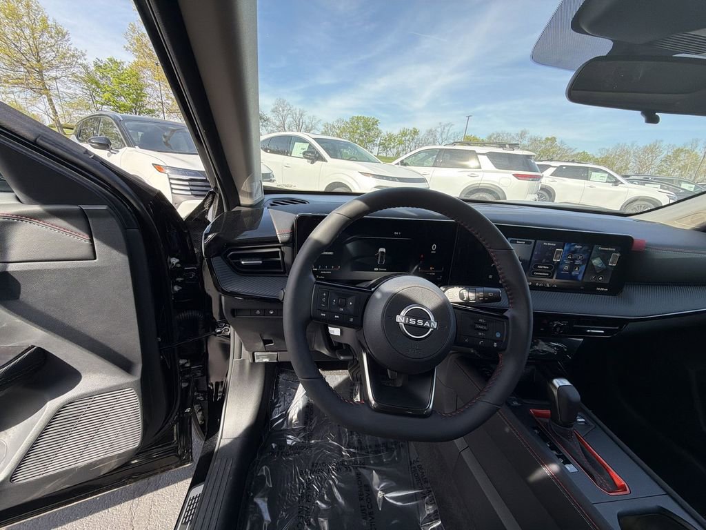 New 2026 Nissan Kicks SR w/ SR Premium Package AWD/4WD image 14