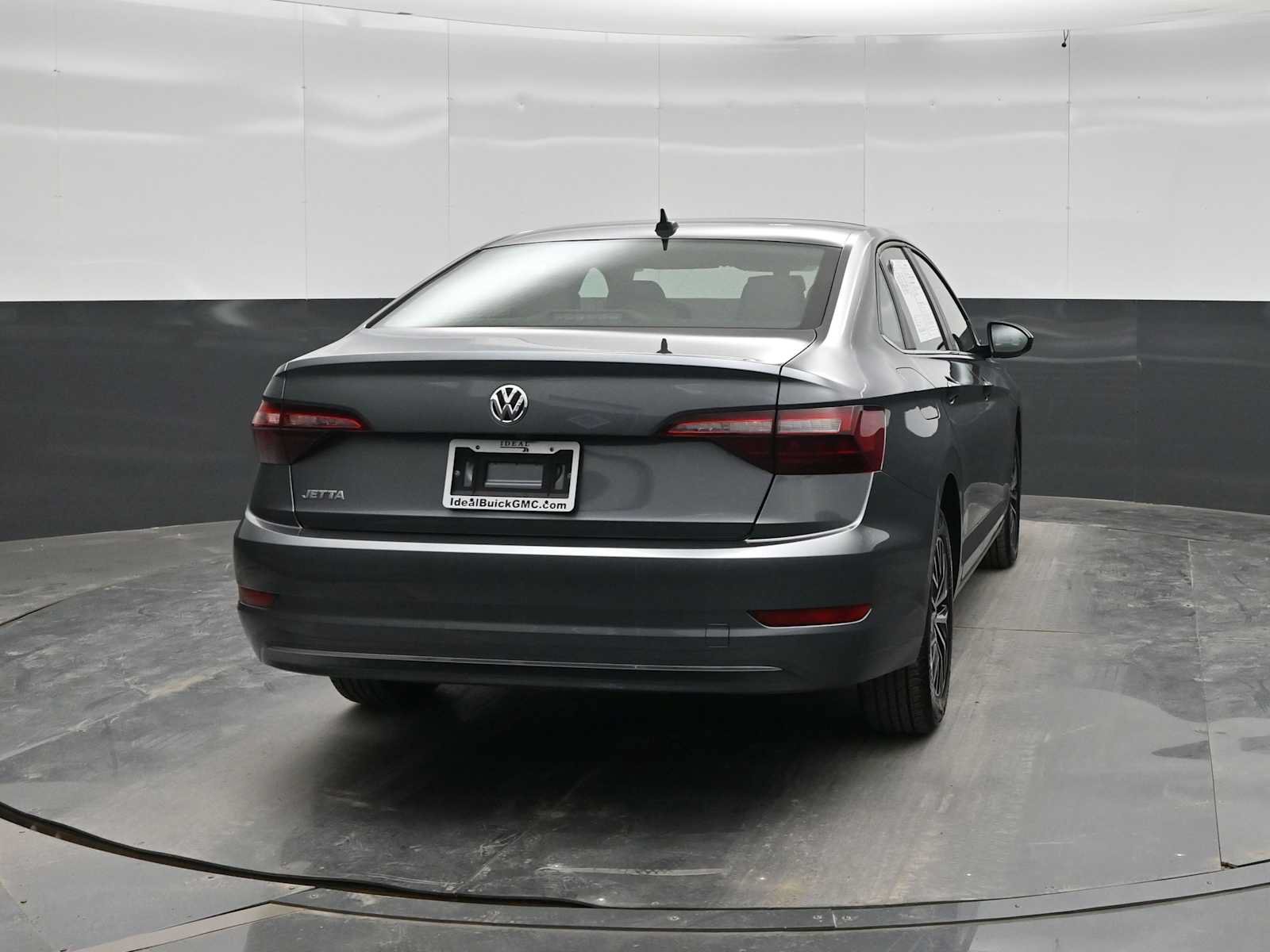 Used 2021 Volkswagen Jetta SE FWD image 6