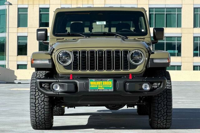 New 2026 Jeep Gladiator Rubicon AWD/4WD image 6
