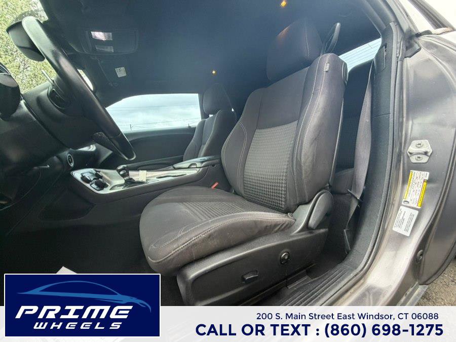 Used 2015 Dodge Challenger SXT w/ Super Sport Group (SS/T) RWD image 10