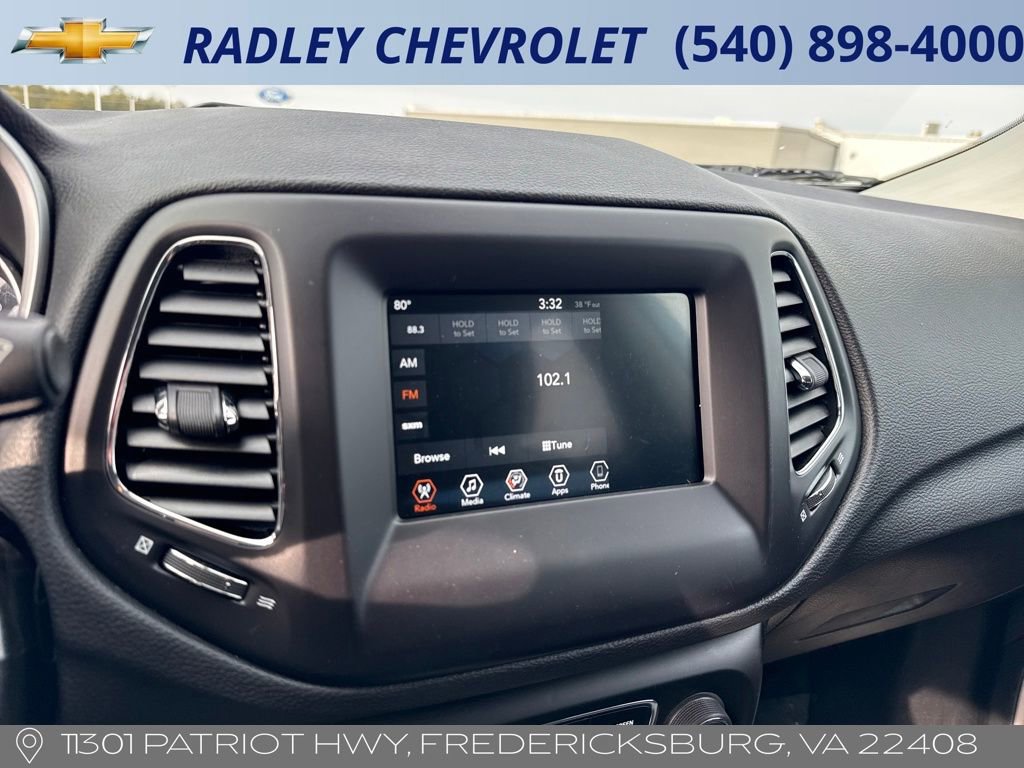 Used 2019 Jeep Compass Latitude w/ Popular Equipment Group image 8
