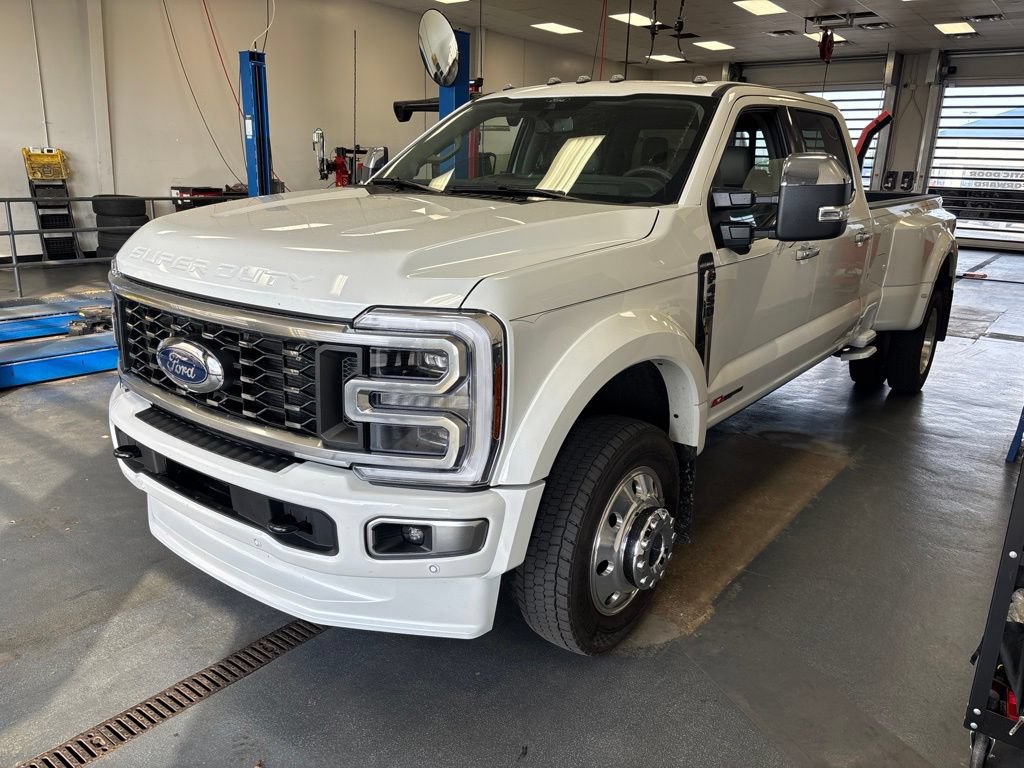 Used 2026 Ford F450 Platinum w/ Platinum Plus Package AWD/4WD image 2