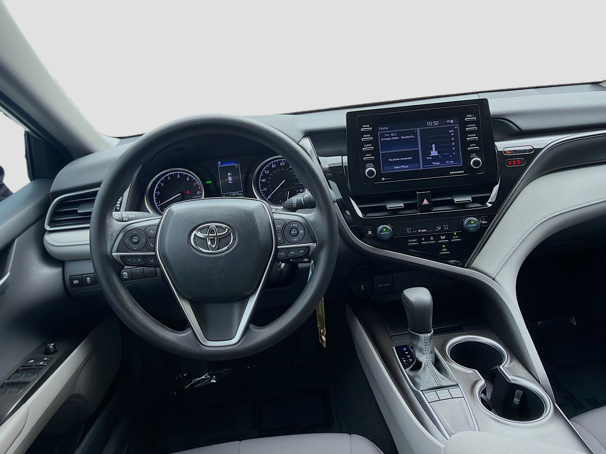 Used 2024 Toyota Camry LE FWD image 20