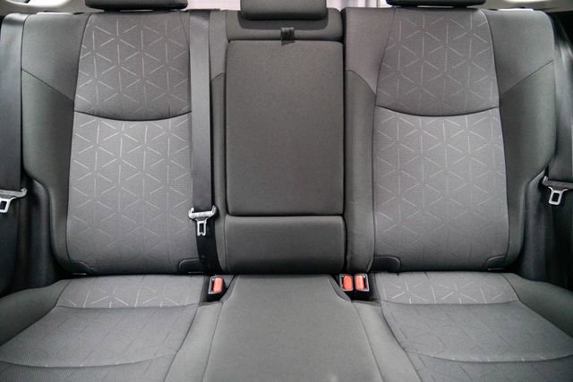 Used 2025 Toyota RAV4 XLE AWD/4WD image 6