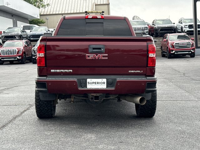 Used 2017 GMC Sierra 2500 Denali w/ Duramax Plus Package AWD/4WD image 4