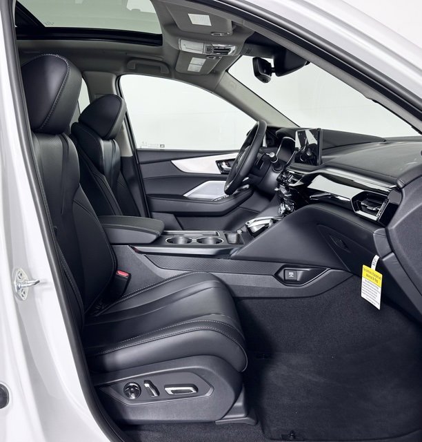 Used 2026 Acura MDX w/ Technology Package image 31